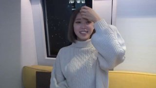 MKMP-499-C 子供の頃から良く知っている友達の娘は常にノーブラ透け乳首 ふざけて乳首つまんだら予想外にウ