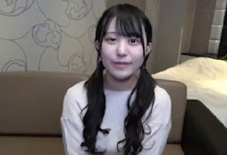 【小马探花】按摩店撩少妇，这对大白兔还挺不错，给点儿小费随便摸，撸管漫游爽一爽